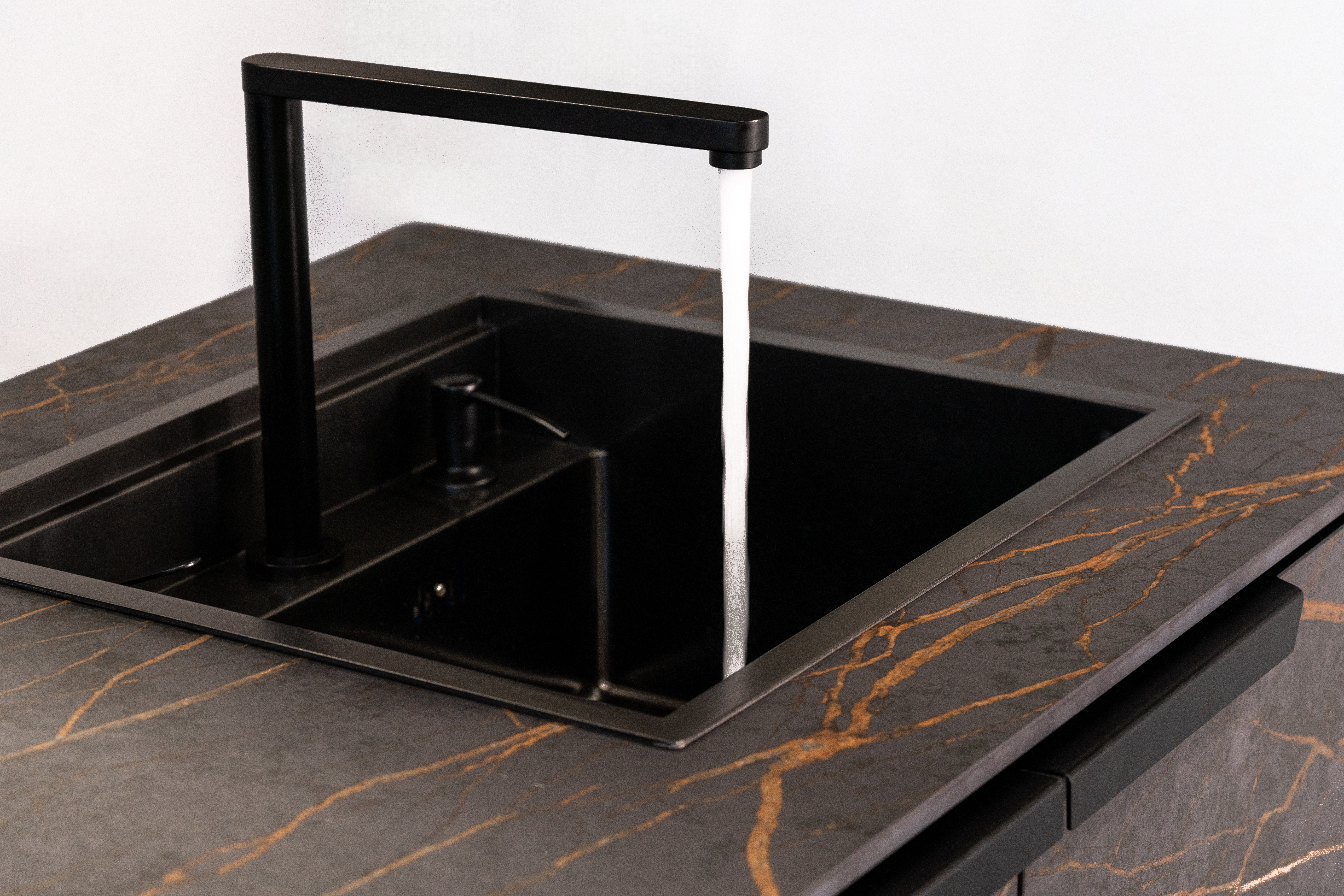 Planika_Outdoor_Kitchen_Close-Ups_FullRes-16